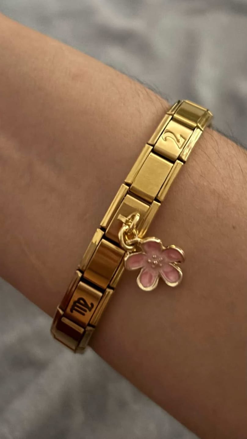 Customer photo review of Charm Flor rosa