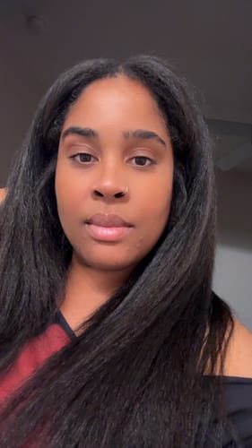 Customer photo review of CurlyMe Kinky Straight Virgin Human Hair Bundles with Lace Frontal Natural Black