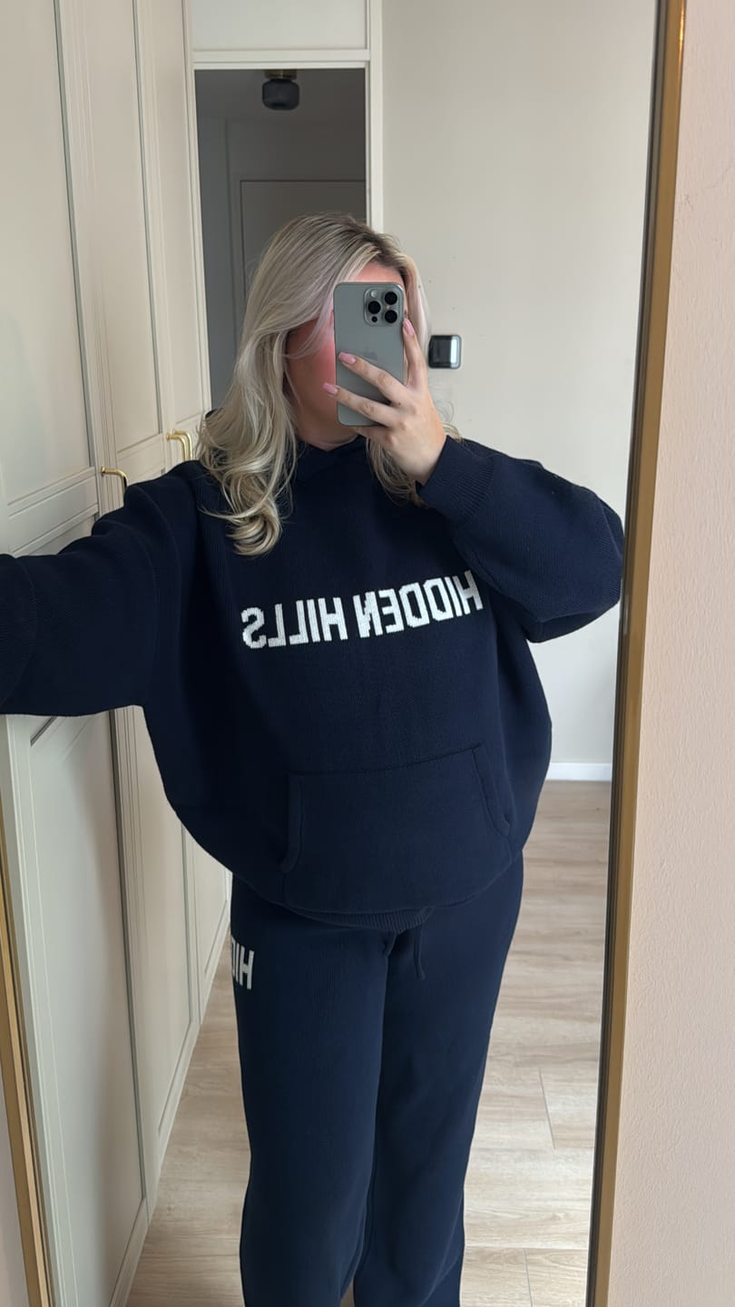 Kundenbewertung mit Foto von KNIT HOODIE NAVY