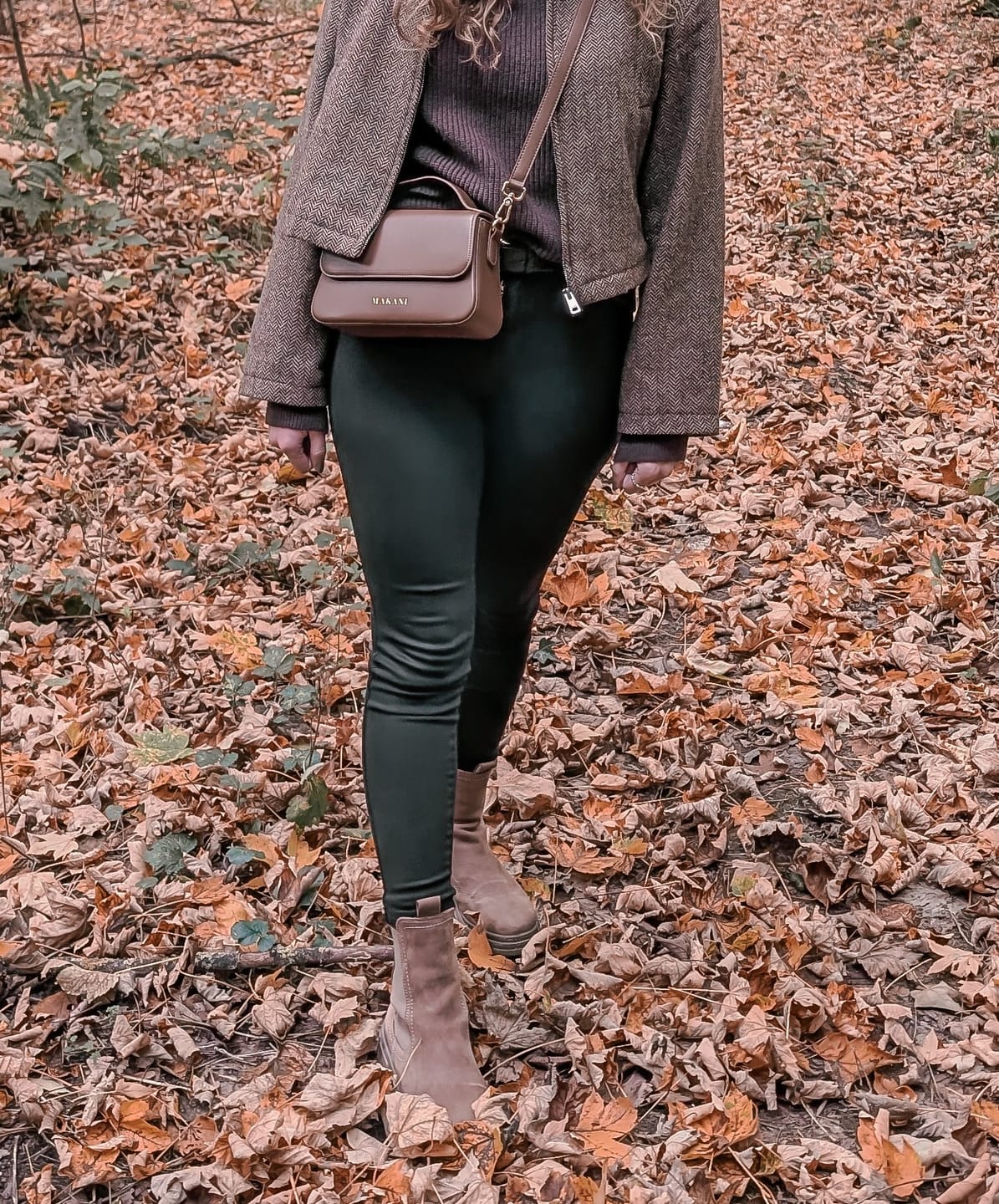 Customer photo review of NALUA - DARK BROWN