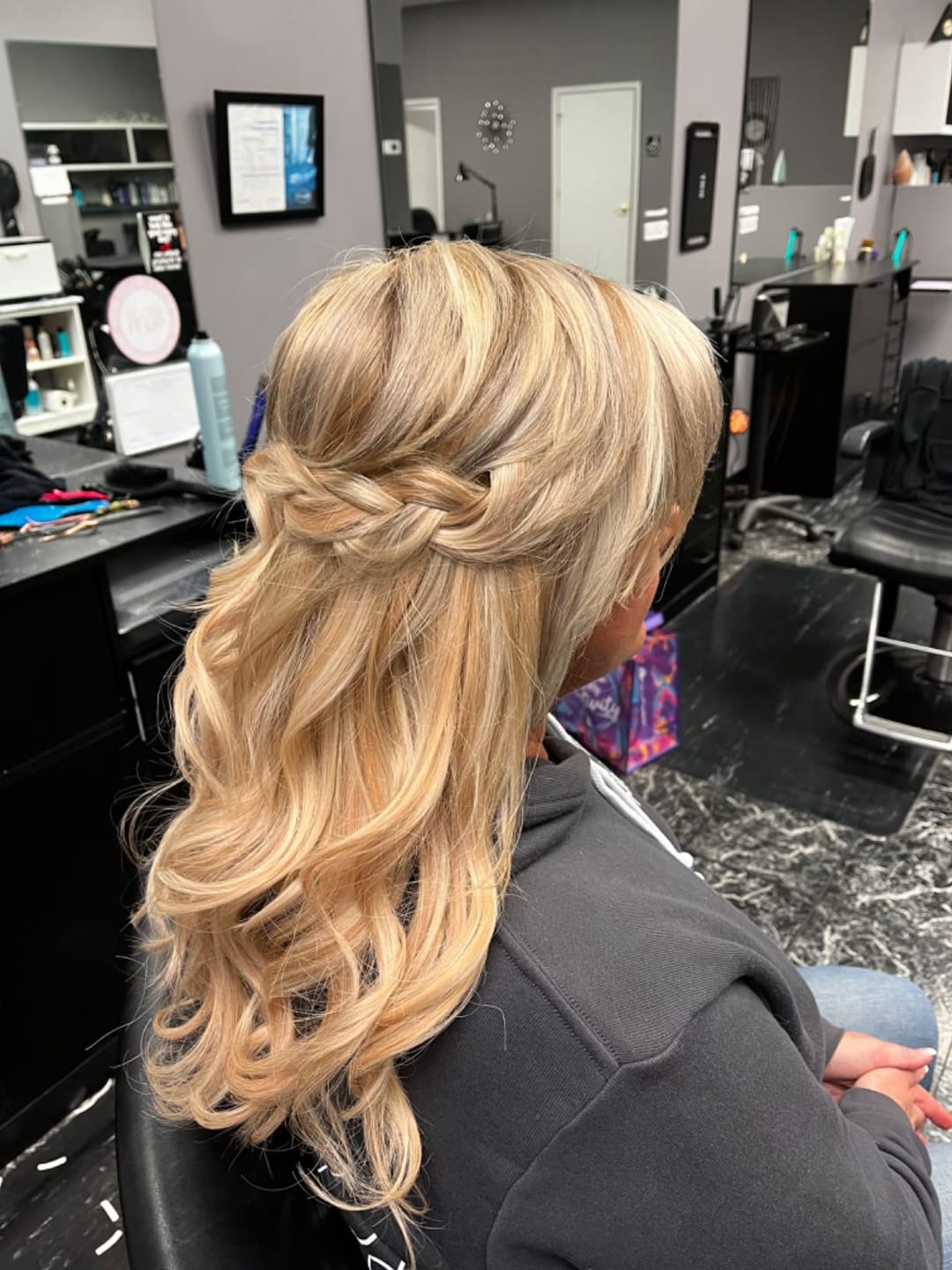 Customer photo review of Virgin Hair Weft Extension Invisible Hole PU Flat Weft Double Drawn with Rose Blonde #18/613