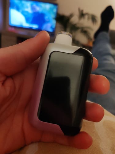 Customer photo review of SMOK Spaceman - SP40000 - 40000 Bouffées - 2% de nicotine - Puff Jetable / Vape Disposable