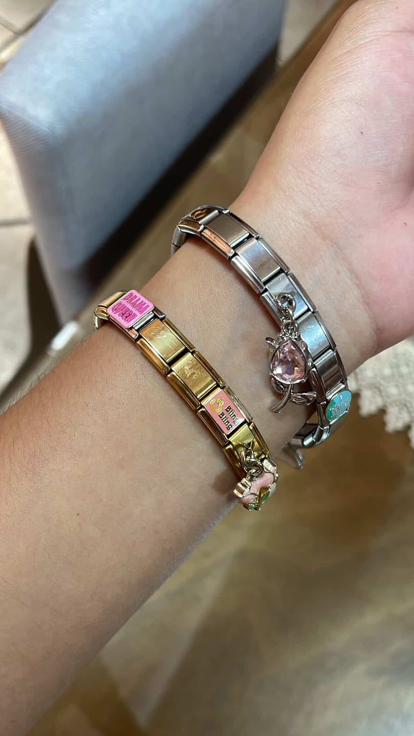 Customer photo review of Charm Anillo