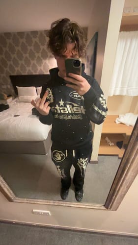 Customer photo review of Hellstar Racer Hoodie Vintage Black
