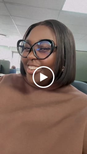 Customer video review of Mabontle 10 inch 5x5 Vietnamese SDD Bone Straight Wig