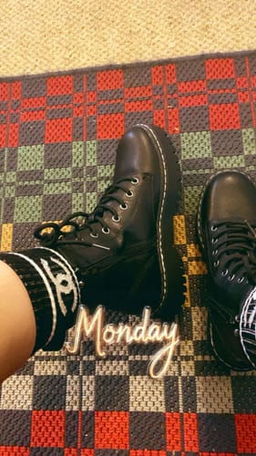 Customer photo review of CREW SOCKS 425569 ( 1 BOX )