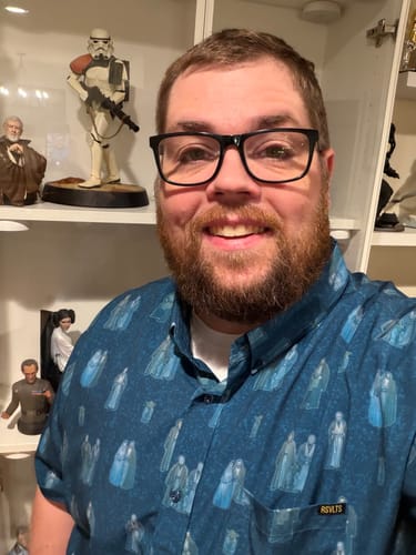 Customer photo review of Star Wars™ "Force Ghosts" – KUNUFLEX Short Sleeve Shirt