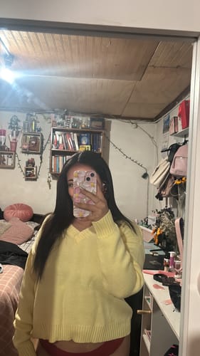 Customer photo review of SWEATER HAILEY AMARILLO