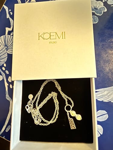 Customer photo review of Nanami Necklace