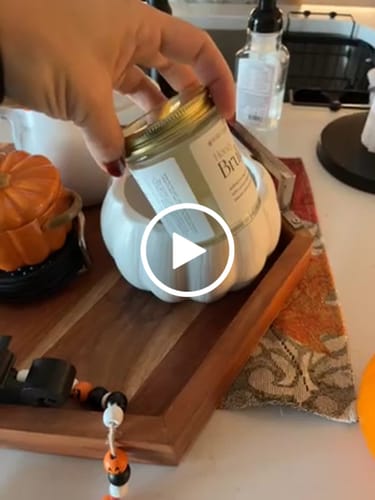 Customer video review of Georgia Leaves Candle by Eryn Carroll