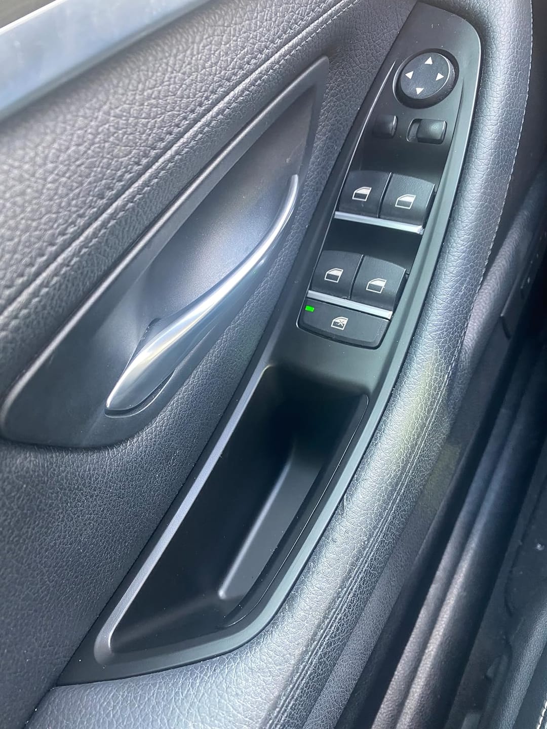 Customer photo review of For BMW 5 Series F10/F11 Inner Door Handle Cover Set – No-Disassembly Fix for Sticky/Melting Handles (2011–2017)
