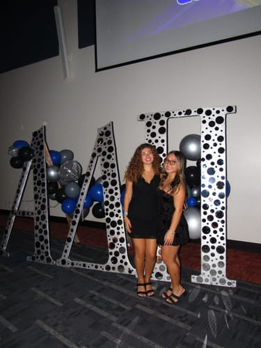 Customer photo review of Custom Balloon Garland Kit