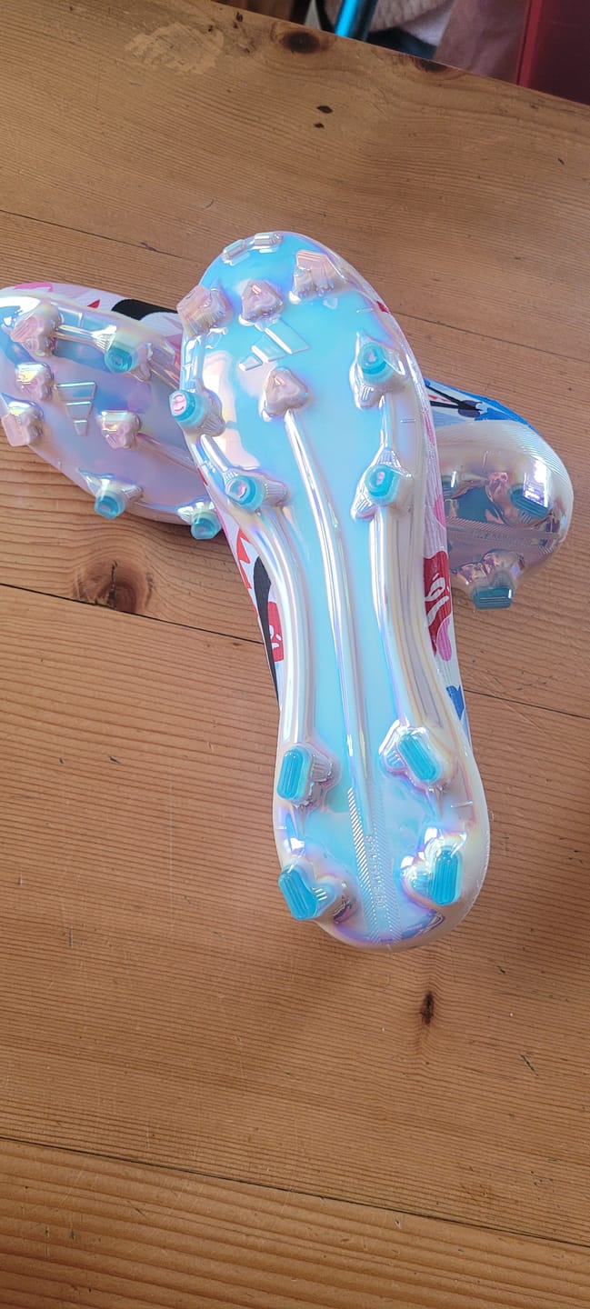 Customer photo review of F50 x Bape Laceless FG