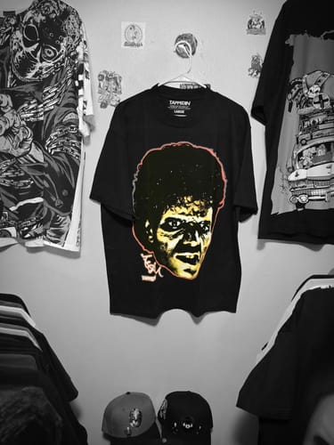Customer photo review of "Thriller" Michael Jackson T-Shirt