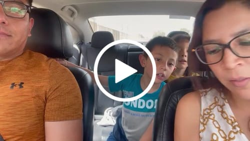 Customer video review of 🎯 Añadir una frase específica a tu canción?