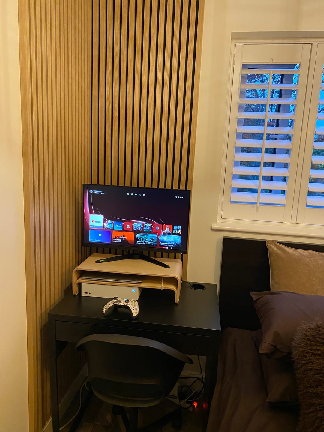 Customer photo review of Wooden Wall Panel | Natural Oak | Premium 3-sided Wood Veneer