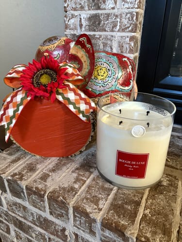 Customer photo review of Early Access Holiday Scents | Baby Big Ass Candle (150 oz, 300-500 hours)