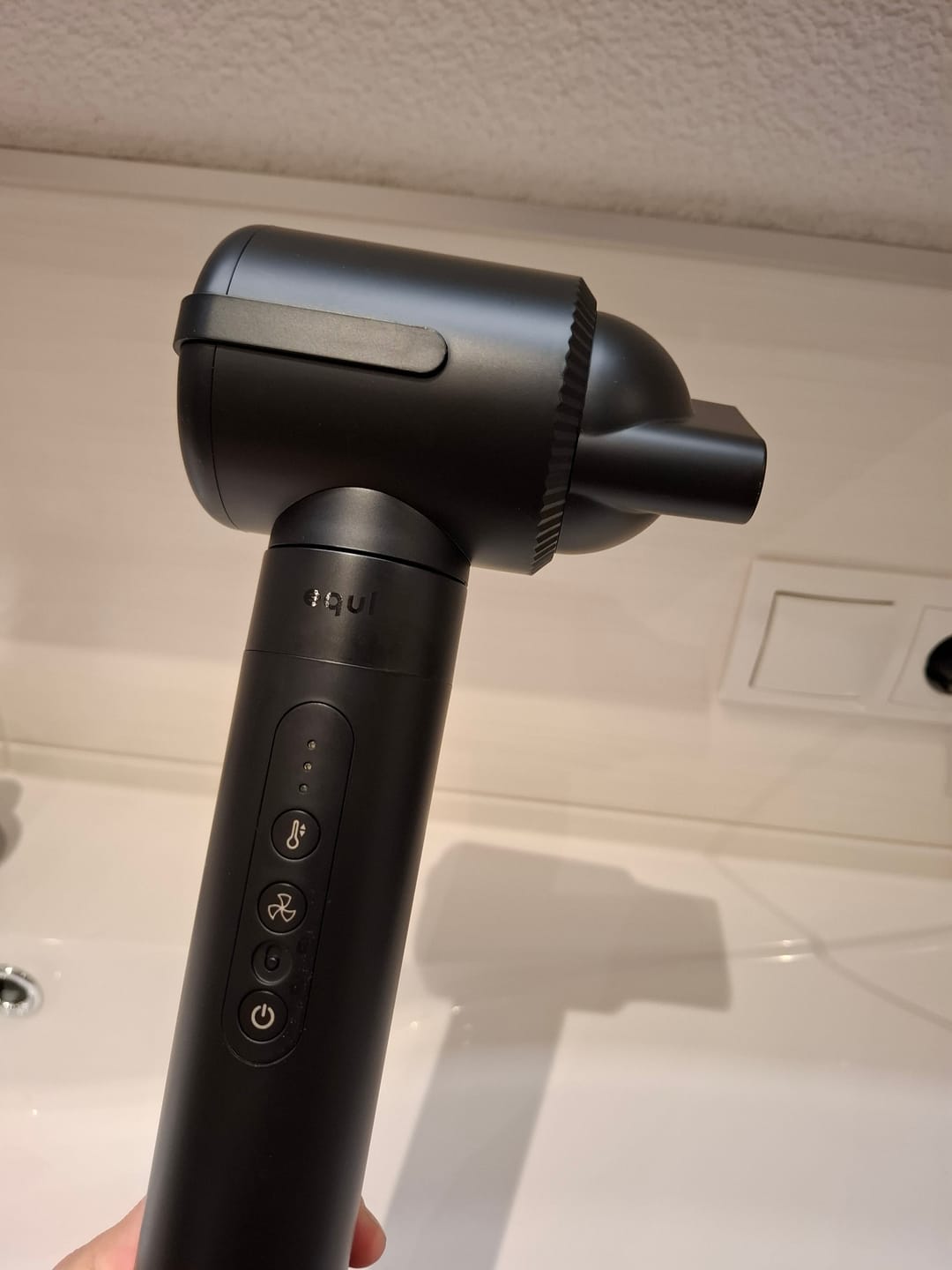 Customer photo review of Equl Airstyler - 7in1 Multistyler