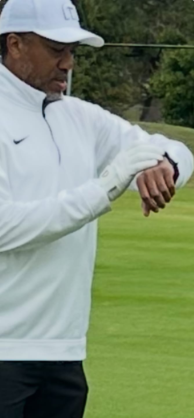Customer photo review of Divots SureGrip Glove