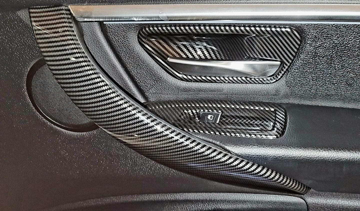 Customer photo review of Interior Door Handle Bowl Trim Covers Compatible with BMW 3 Series F30 F31 F34 & 4 Series F32 F33 F36 – Carbon Fiber-Style Inner Handle Surround (2PCS) | SPCRSO