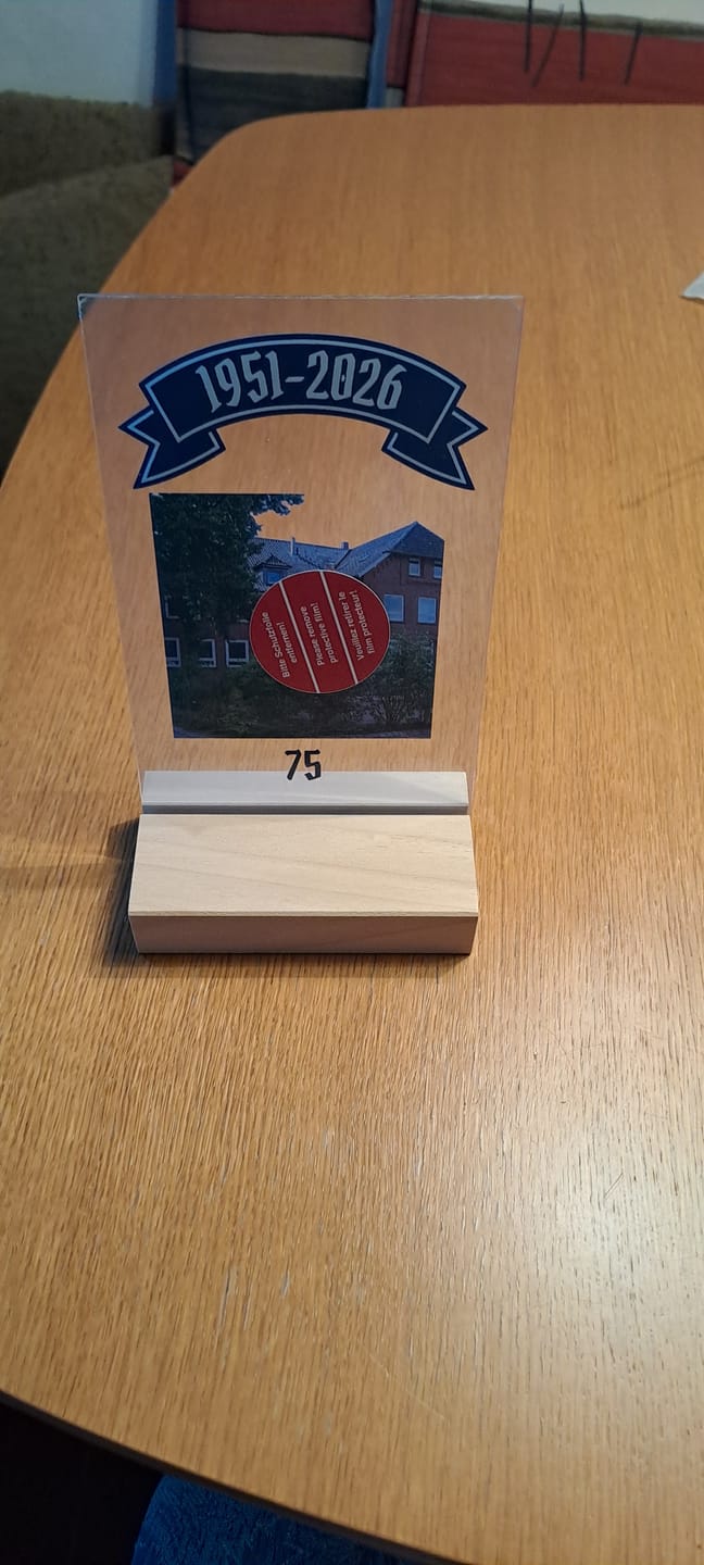 Customer photo review of Acrylglas - Tischaufsteller Stammtisch Vol. 1 - personalisierbar