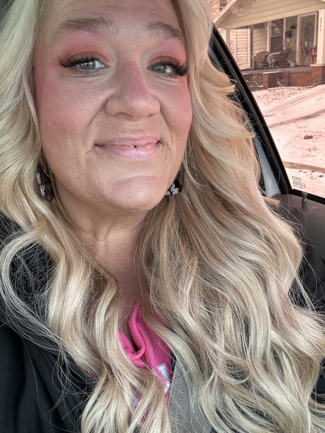 Customer photo review of Virgin Hair Weft Extension Invisible Hole PU Flat Weft Double Drawn with Rose Blonde #18/613