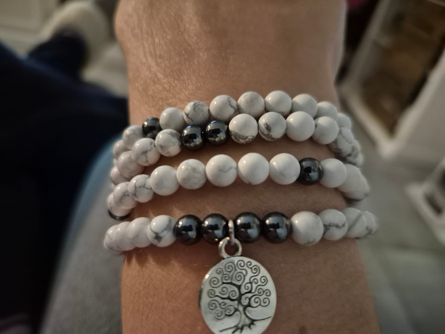 Customer photo review of Bracelet Mala "Bien-être Féminin" en Howlite