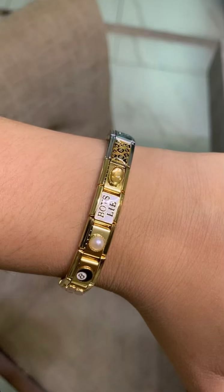 Customer photo review of Charm Boys Lie