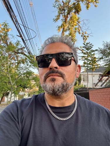 Reseña con foto de un cliente sobre Cadena Cuban Link 8mm