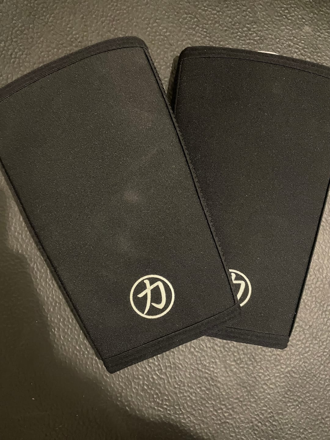 Customer photo review of Strength Shop 7mm Inferno Neoprene Knee Sleeves - Black - IPF Approved (Pair)
