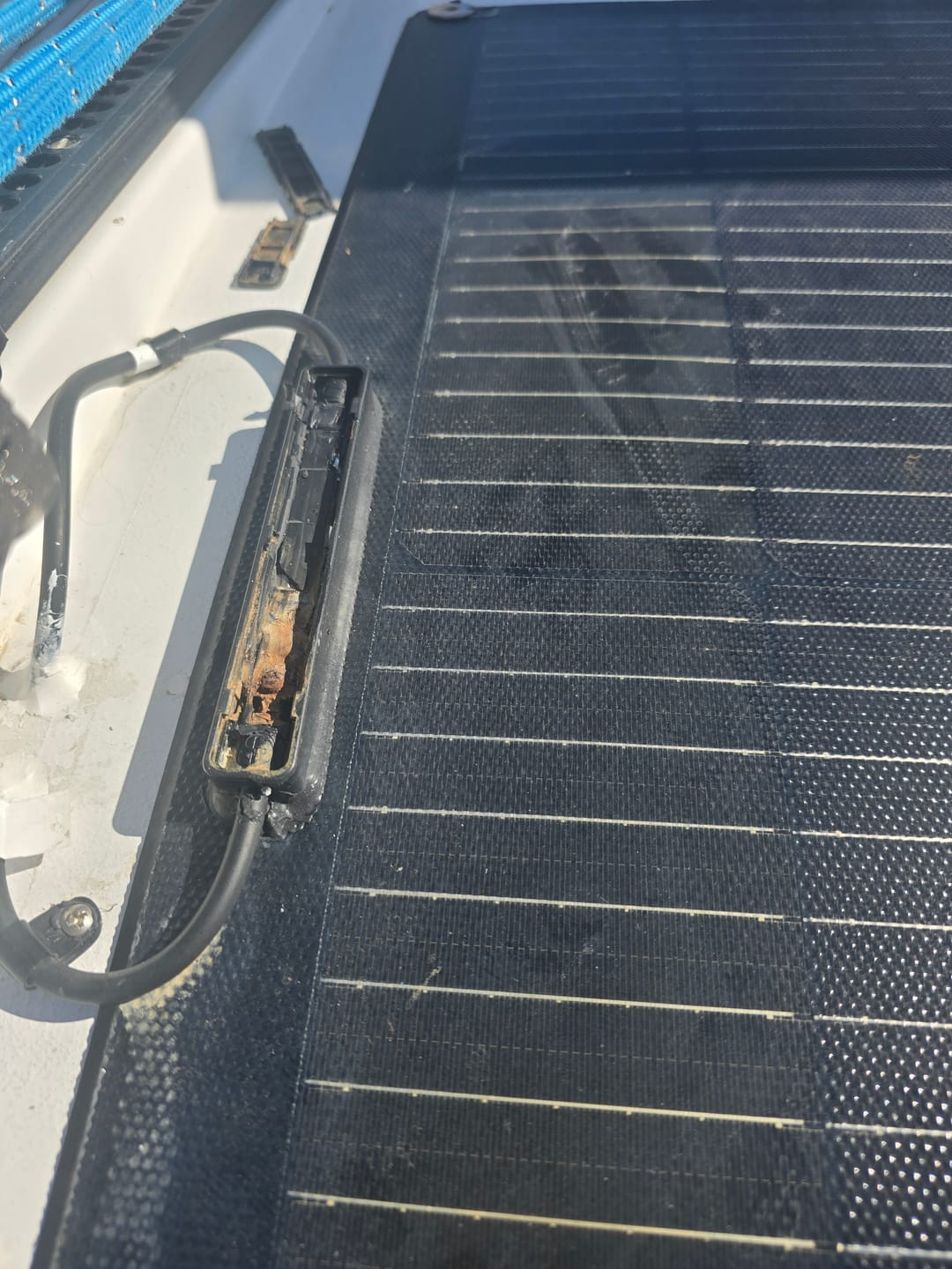 Customer photo review of ALLPOWERS SF100 Monocrystalline Flexible Solar Panel 100W