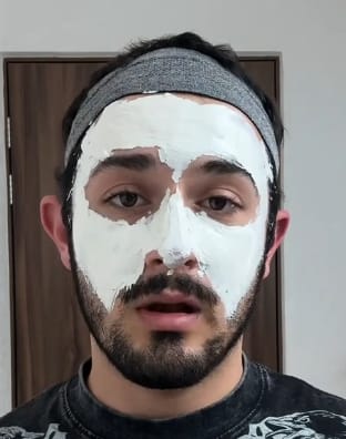 Customer photo review of Mascarilla de Arcilla con 3 Ácidos para Limpieza Profunda de Poros