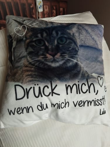 Customer photo review of Drück mich, wenn du mich vermisst - Individuelles Kissen