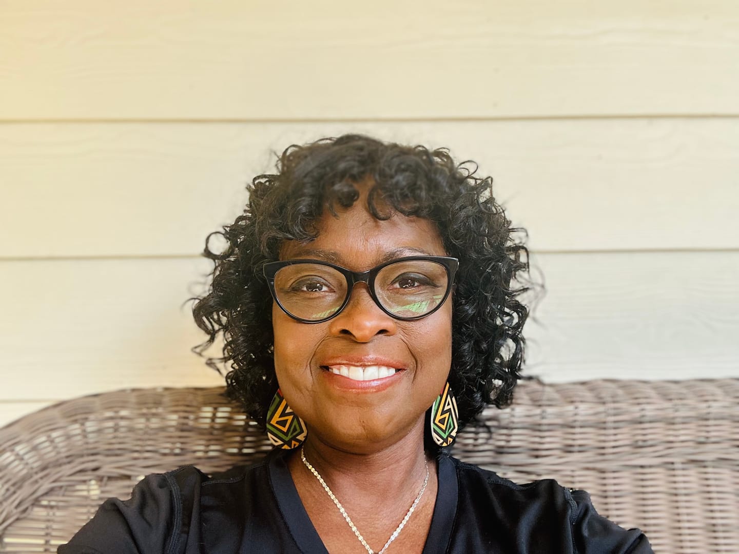 Customer photo review of Vanessa Express Weave Half Wig - LA COSMO