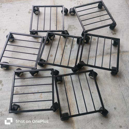 Customer photo review of United Crafts Rozy Wheel Pot Stands for Planters