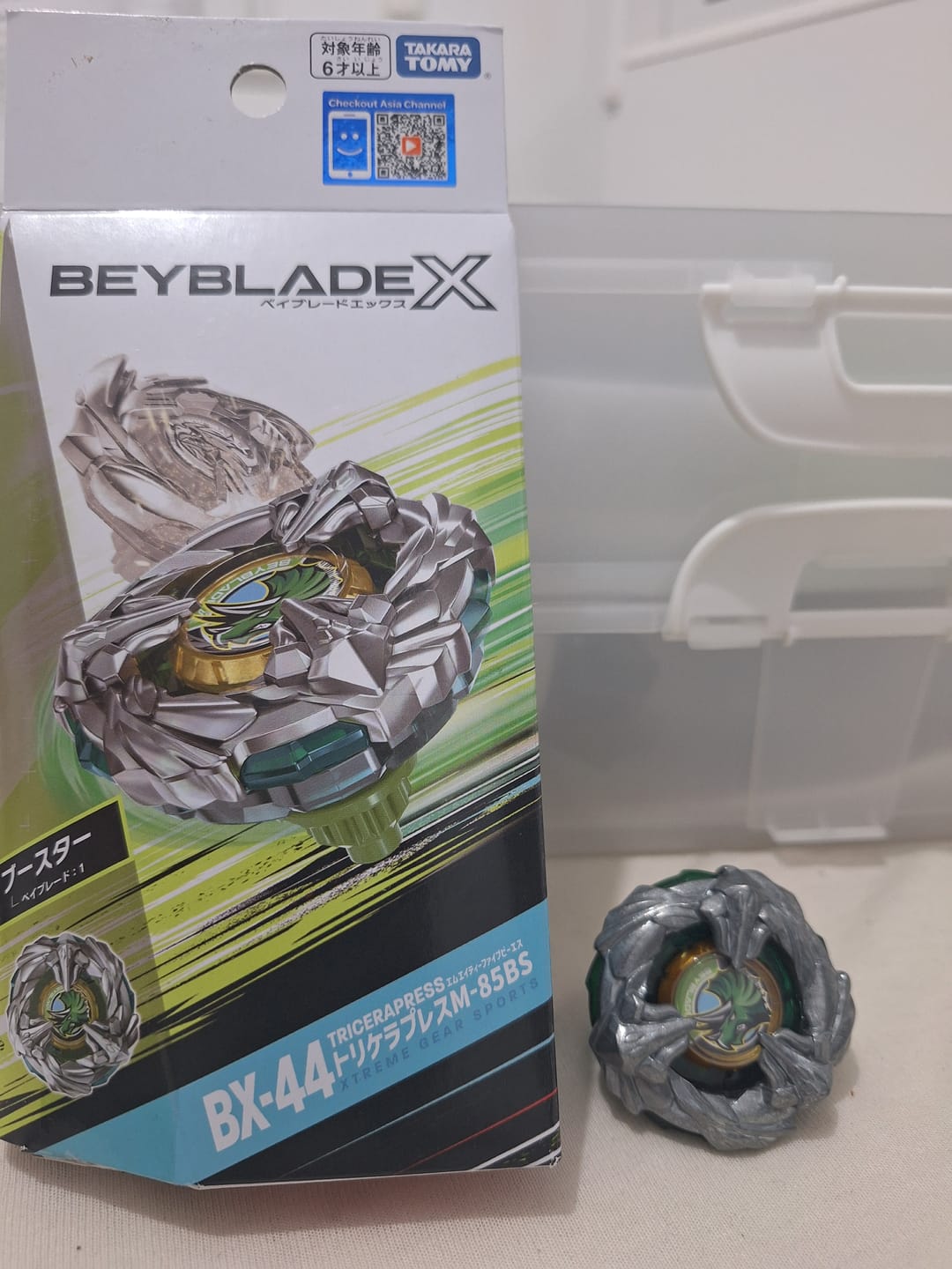 Customer photo review of Takara Tomy Beyblade X BX-44 Tricera Press M-85BS