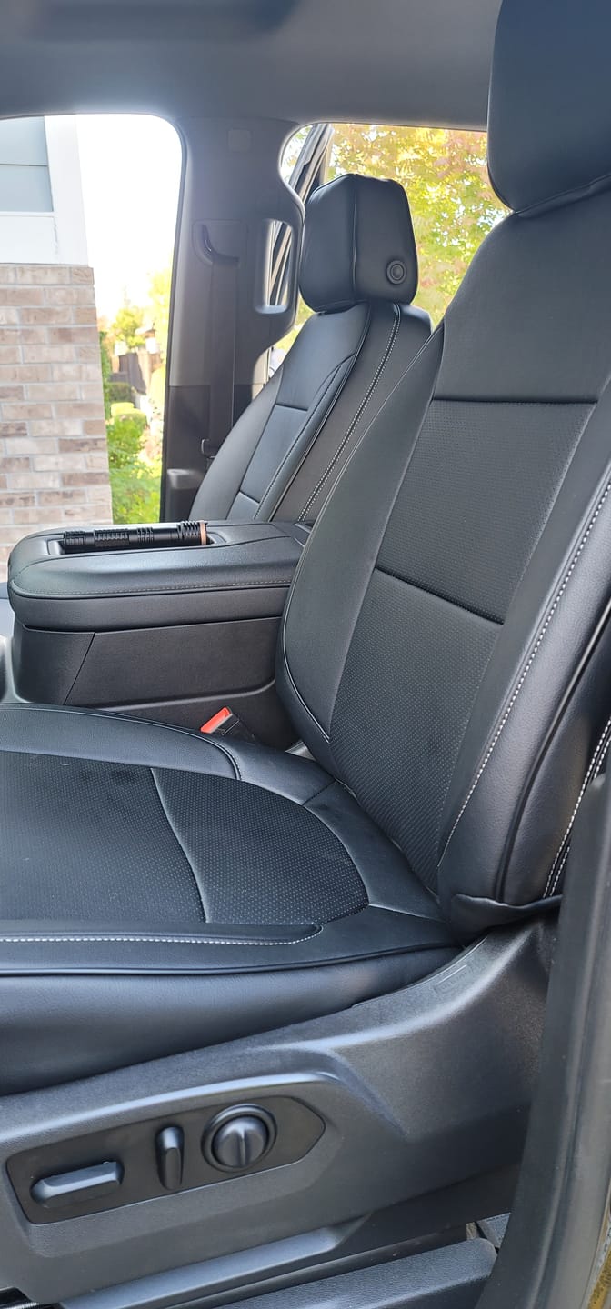 Customer photo review of 2019+ Chevrolet Silverado Premium Custom Leather Seat Covers