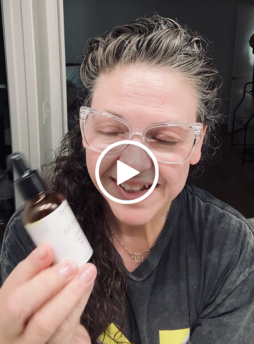 Customer video review of CE SERUM | COMPLEXION BRIGHTENING