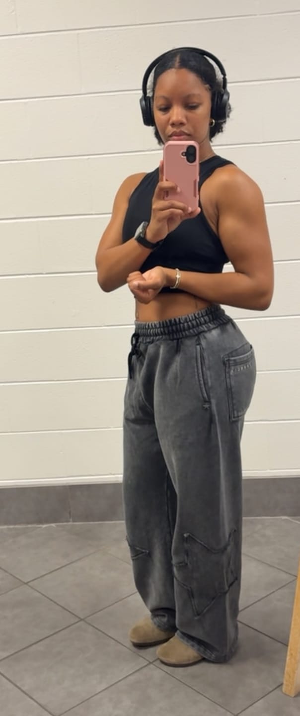 Customer photo review of 2058 - Superstar Sweats