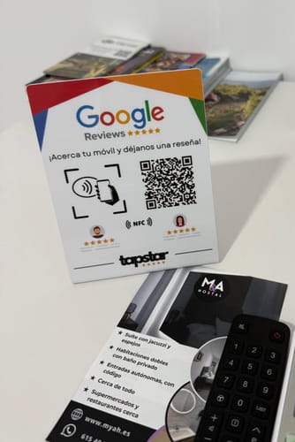 Customer photo review of Expositor Reseñas Google NFC y QR