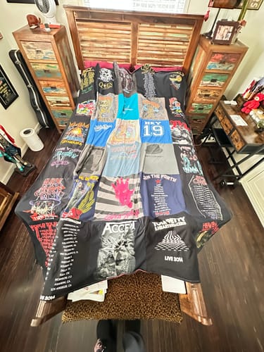 Customer photo review of Colossal T-shirt blanket with 18" Panels