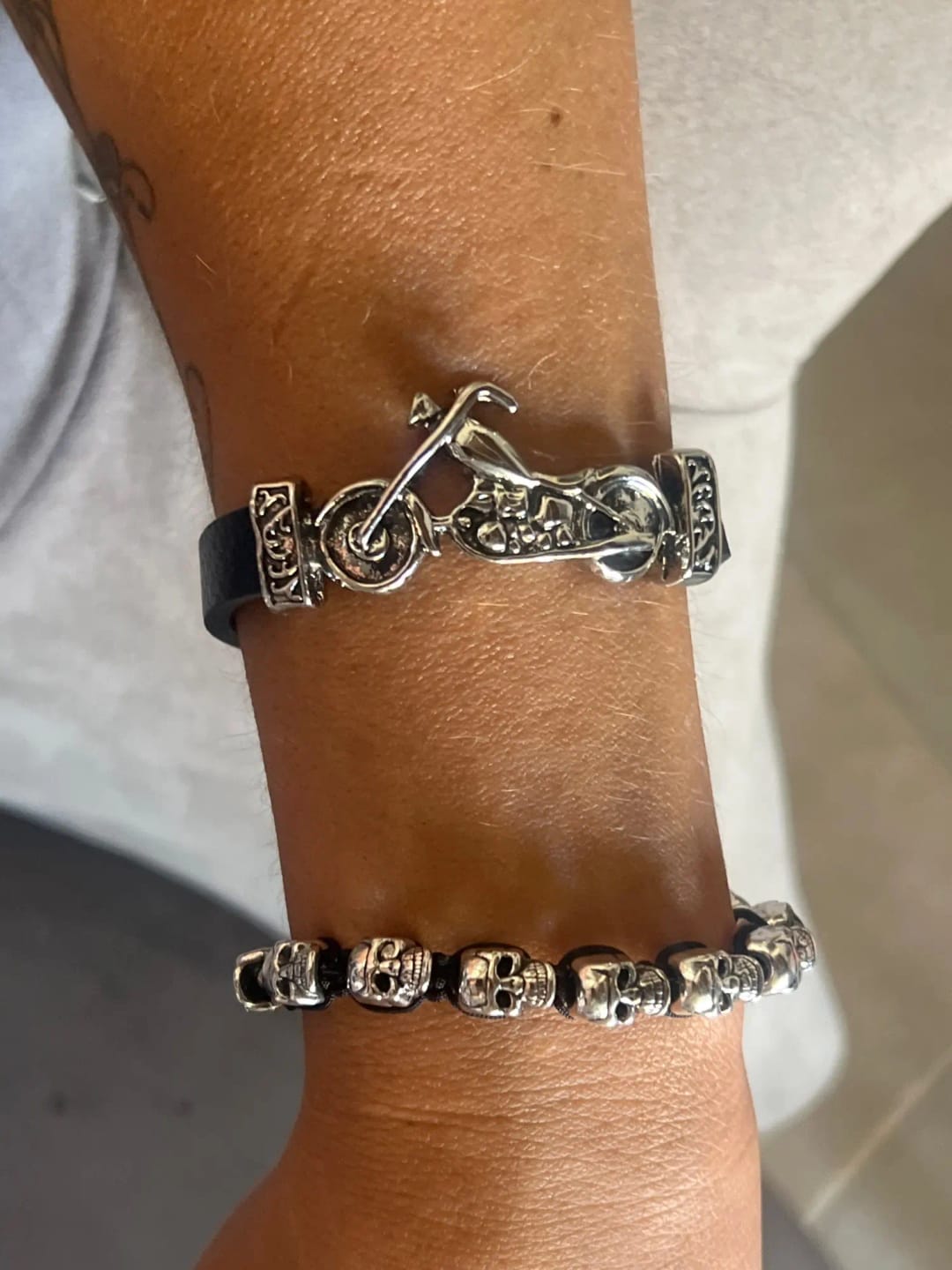 Customer photo review of Bracelet Johnny Hallyday Motard