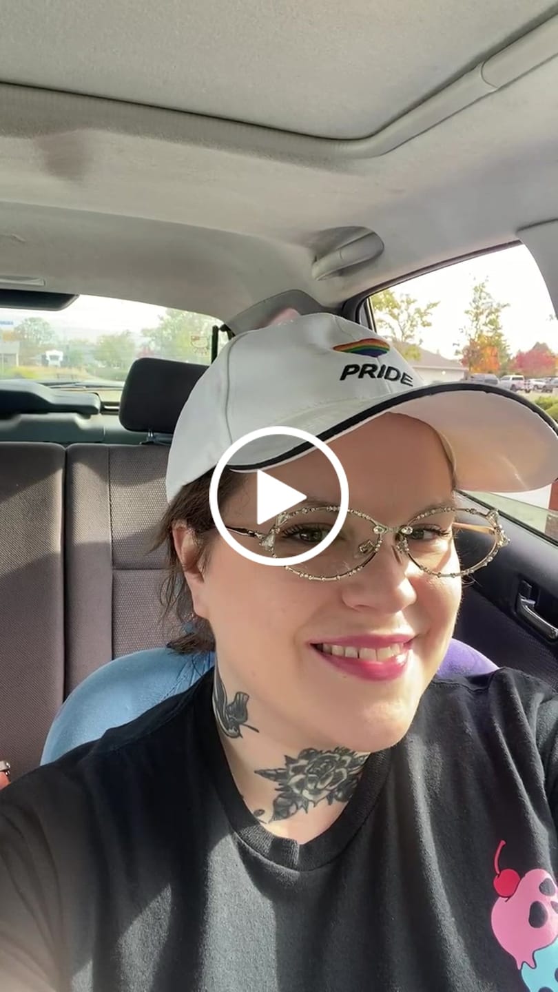 Customer video review of Adela Eyeglasses