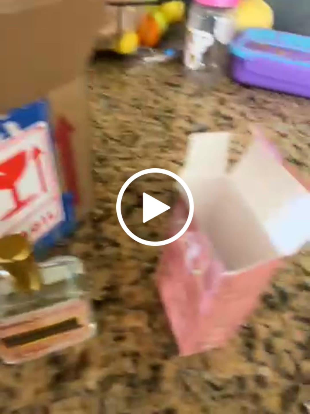Customer video review of Modern Grace - Inspirado en MISS DIOR EAU DE PARFUM de DIOR 100ml-
