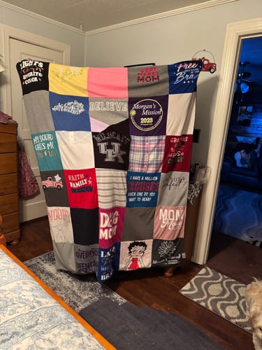 Customer photo review of Premium T Shirt Quilt