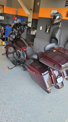 Customer photo review of HR3 Black Forest & Wineberry 10.7" Chopped Style Tour Pack Luggage For 14-24 Harley Touring