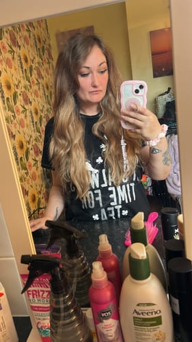 Customer photo review of The Loose Wave HD Fibre 24" Lace U Part Wig