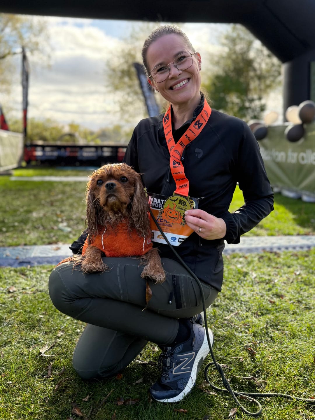 Customer photo review of FeelFree Dog Walker Zip Jacket | Sort | Musli
