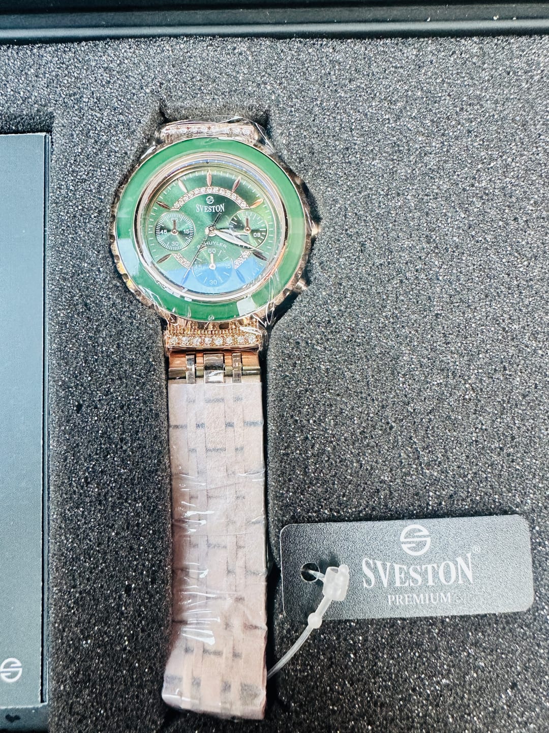 Customer photo review of Schuyler