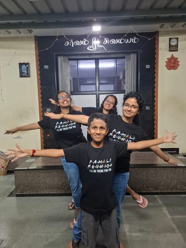 Customer photo review of Women S-34" Chest